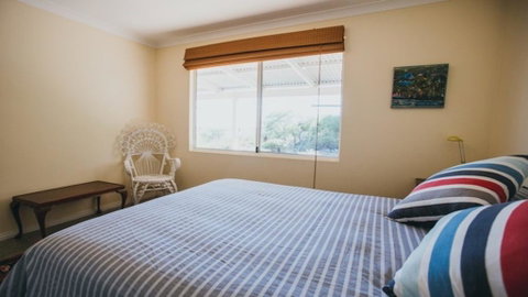 Bay Beach House - Hervey Bay Accommodation 3