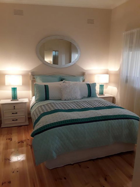 Bay Bell Cottage - Tourism Hervey Bay 0
