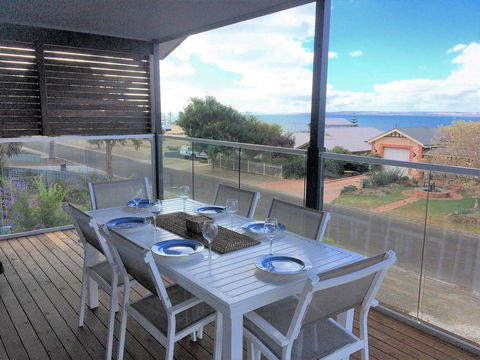 Bayview Beach House Apartment No 2 - Tourism Hervey Bay 0