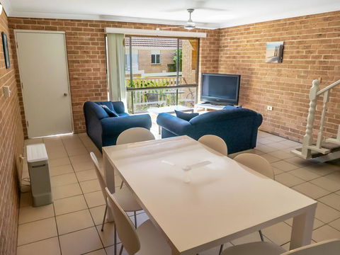 Beach Chalet 3 - Hervey Bay Accommodation 0