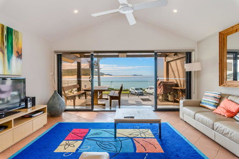 Beach Duplex 72b Marine Dr - Fingal Bay - Hervey Bay Accommodation 3
