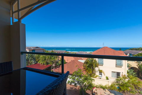 Beach Haven Executive Apartments - Hervey Bay Accommodation 3