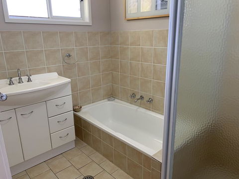Beach Haven Villa - Tourism Hervey Bay 3