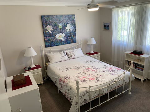 Beach Haven Villa - Tourism Hervey Bay 1