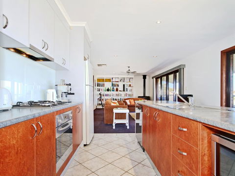 Beach House At Moana - Tourism Hervey Bay 2