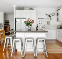 Beach House Avalon - Hervey Bay Accommodation