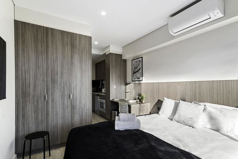 BEACH LOCATION STUDIO // CLOVELLY 3 - Hervey Bay Accommodation 3