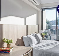 BEACH LOCATION STUDIO // CLOVELLY 4 - Hervey Bay Accommodation