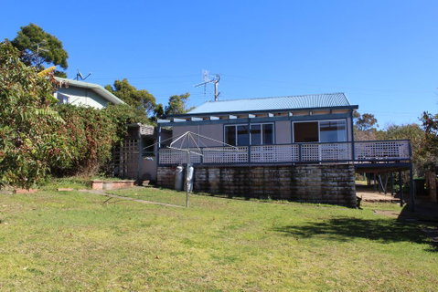 Beach Shack On Calton - Hervey Bay Accommodation 1