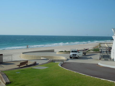 Beach Side Garden Apartment - Hervey Bay Accommodation 1