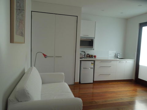 Beach Side Garden Apartment - Hervey Bay Accommodation 3