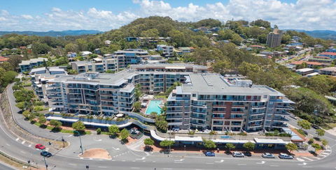 Beach Side Ocean Burleigh Heads 3 Bedroom Family Accomodation - Tourism Hervey Bay 0