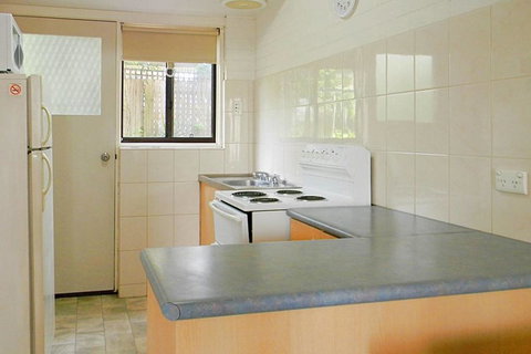 BEACHCOMBER1 - Hervey Bay Accommodation 2