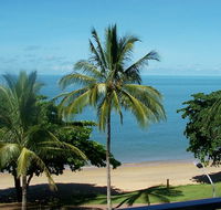 Beachfront Apartments on Trinity Beach - Hervey Bay Accommodation