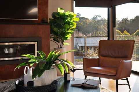 Retreat Lake Daylesford - Free Wifi - Tourism Hervey Bay 3