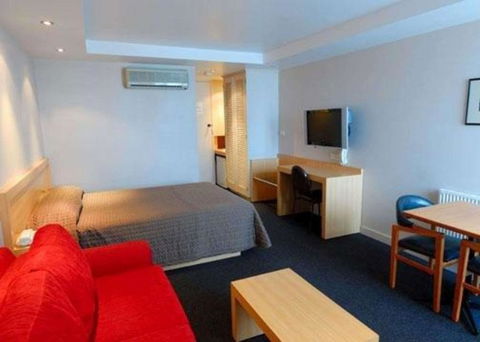 Richmond Henty Hotel - Hervey Bay Accommodation 0