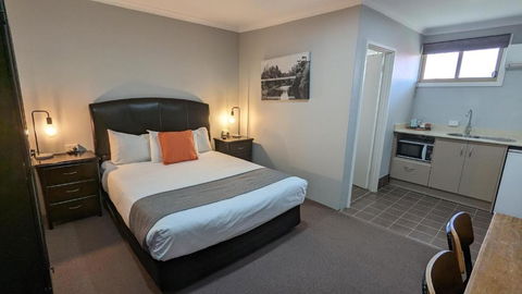 River Motel - Tourism Hervey Bay 2