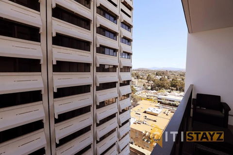 Red Rose Retreat - 1bd 1bth 1CarSp Apt - Tourism Hervey Bay 3