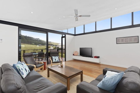 Red Salt - Tourism Hervey Bay 0