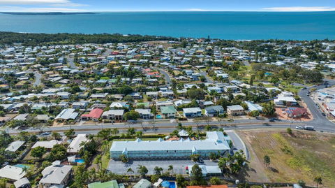 Reef Adventureland Motor Inn - Hervey Bay Accommodation 2