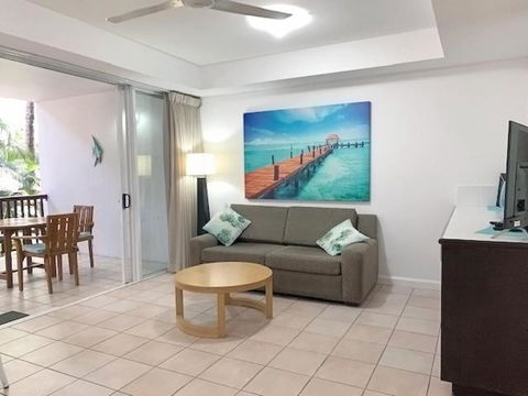 REEF RETREAT APARTMENTS PALM COVE Unit 13 - Hervey Bay Accommodation 1