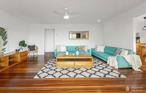 RELAX @48 CLOSE TO BEACH Sleeps 7 - Tourism Hervey Bay 3
