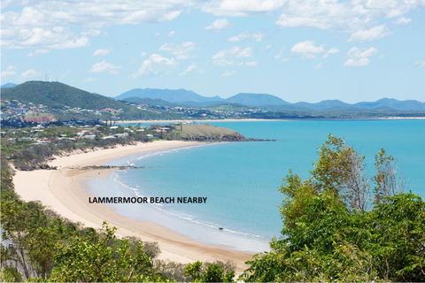 RELAX @48 CLOSE TO BEACH Sleeps 7 - Tourism Hervey Bay 1