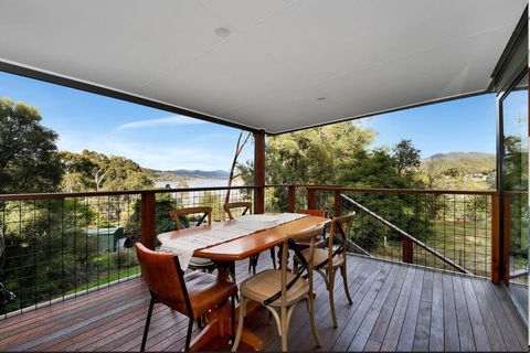 Relax At Goughs Bay - Hervey Bay Accommodation 0