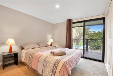 Relax At Goughs Bay - Hervey Bay Accommodation 1