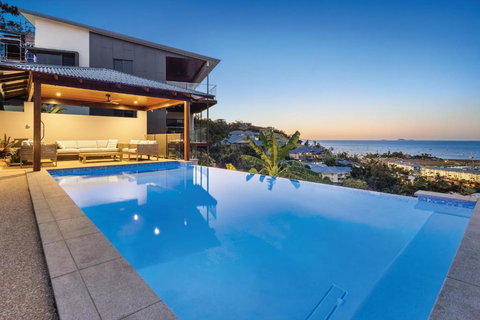 Relax & Daydream At 2 Elementa - Hervey Bay Accommodation 0