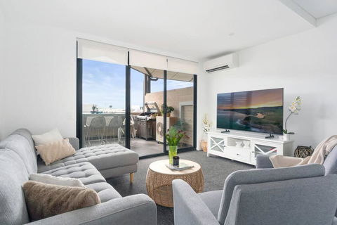 Relax @ Oceania Gerringong - Hervey Bay Accommodation 0