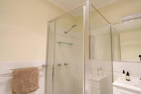 Relaxing 3bd In Tranquil Setting - Hervey Bay Accommodation 1
