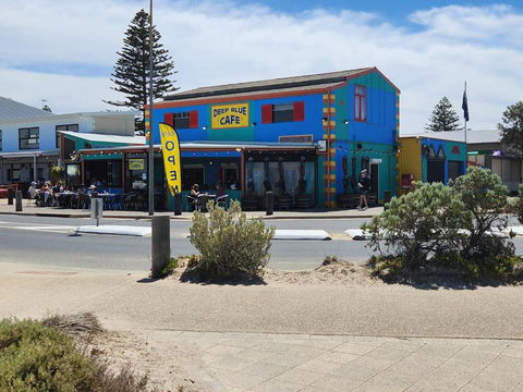 Relaxing Beachside Getaway Home - Hervey Bay Accommodation 3