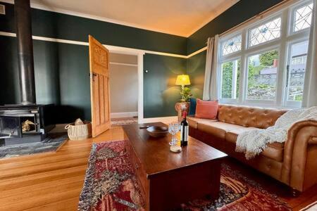 Renovated Cottage Near Cataract Gorge Launceston - Hervey Bay Accommodation 0