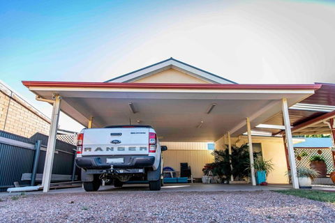 Resort On Morgan With Beautiful Private Pool, Pet Friendly - Tourism Hervey Bay 1