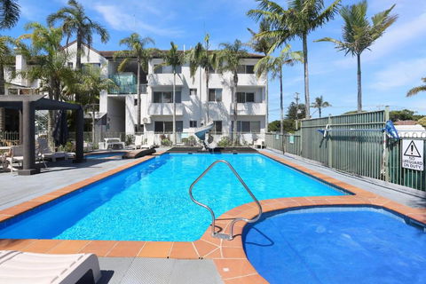 Resort Style Holiday - Hervey Bay Accommodation 0