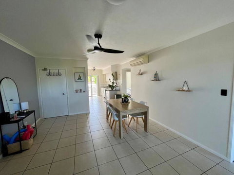 Resort Style Holiday Unit - Hervey Bay Accommodation 3