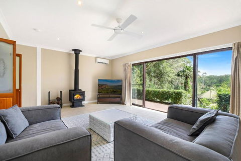 Retreat W Pool On Acreage - Hervey Bay Accommodation 1