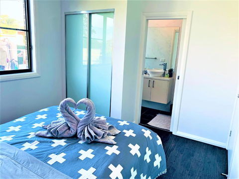 Revesby New Self Contained Granny Flat - Tourism Hervey Bay 2