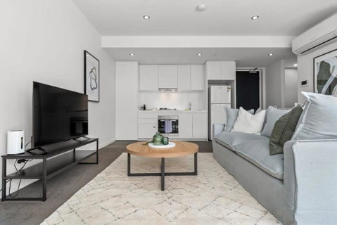 Richmond Premium Escape - Walk To The MCG - Hervey Bay Accommodation 0