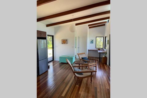 Ridge Cabin - Stunning Views - 5km From Neighbours - Tourism Hervey Bay 2