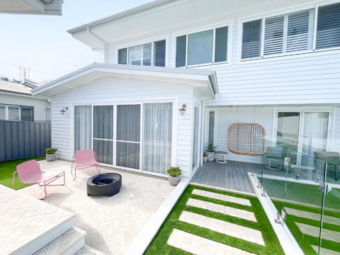 Riva House - Tourism Hervey Bay 1