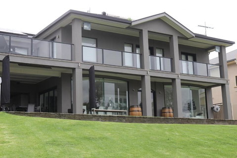 River Devine - Tourism Hervey Bay 0