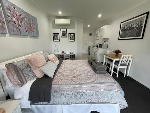 River Gardens Axedale Pet Friendly Farmstay B&B - Hervey Bay Accommodation 2