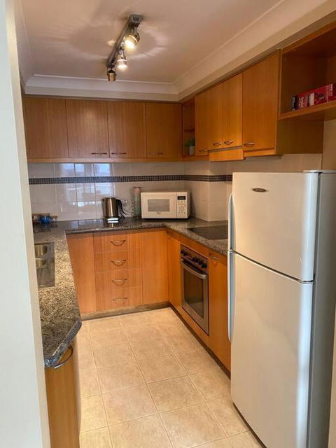 RIVERSIDE CITY VIEW PARKING NETFLIX WIFI WINE FREE - Hervey Bay Accommodation 2