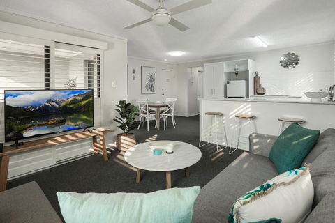 Riverside Location, Noosa Sound - Tourism Hervey Bay 1