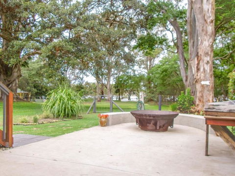 Riverside Retreat - Hervey Bay Accommodation 2