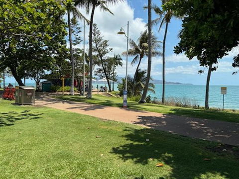 Residential Two-bedroom Unit On The Strand, Self-check In, Wi-fi - Tourism Hervey Bay 1