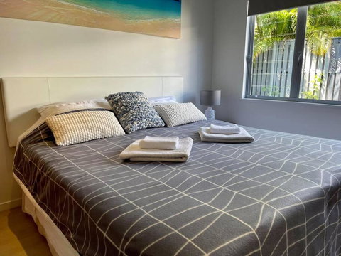 Relax At Trinity Beach Getaway, Blue Lagoon, Trinity Beach - Hervey Bay Accommodation 0