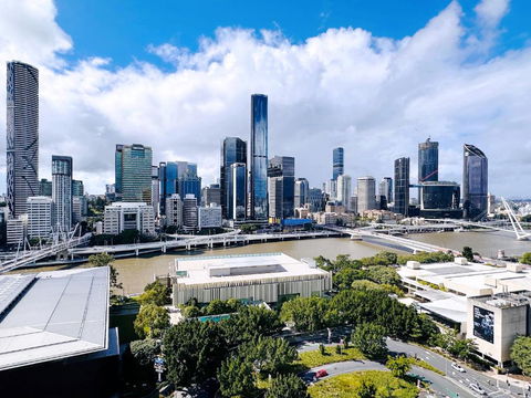 Riverview Haven Prime Spot For NY Fireworks - Hervey Bay Accommodation 0